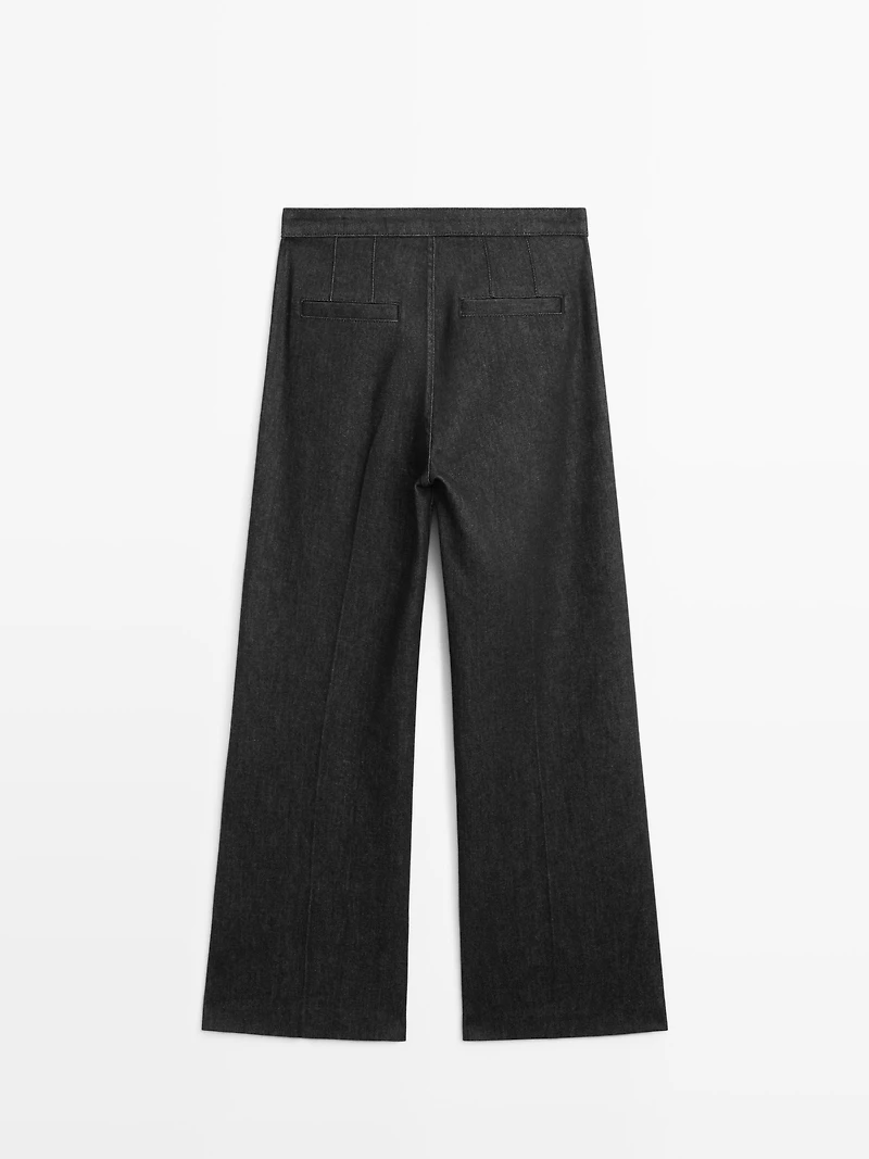 Flared high-waist jeans