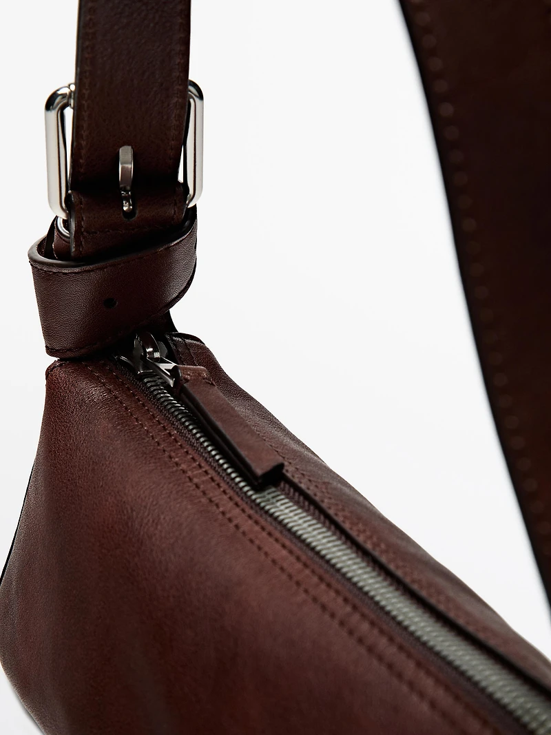 Petit sac boucle en cuir nappa