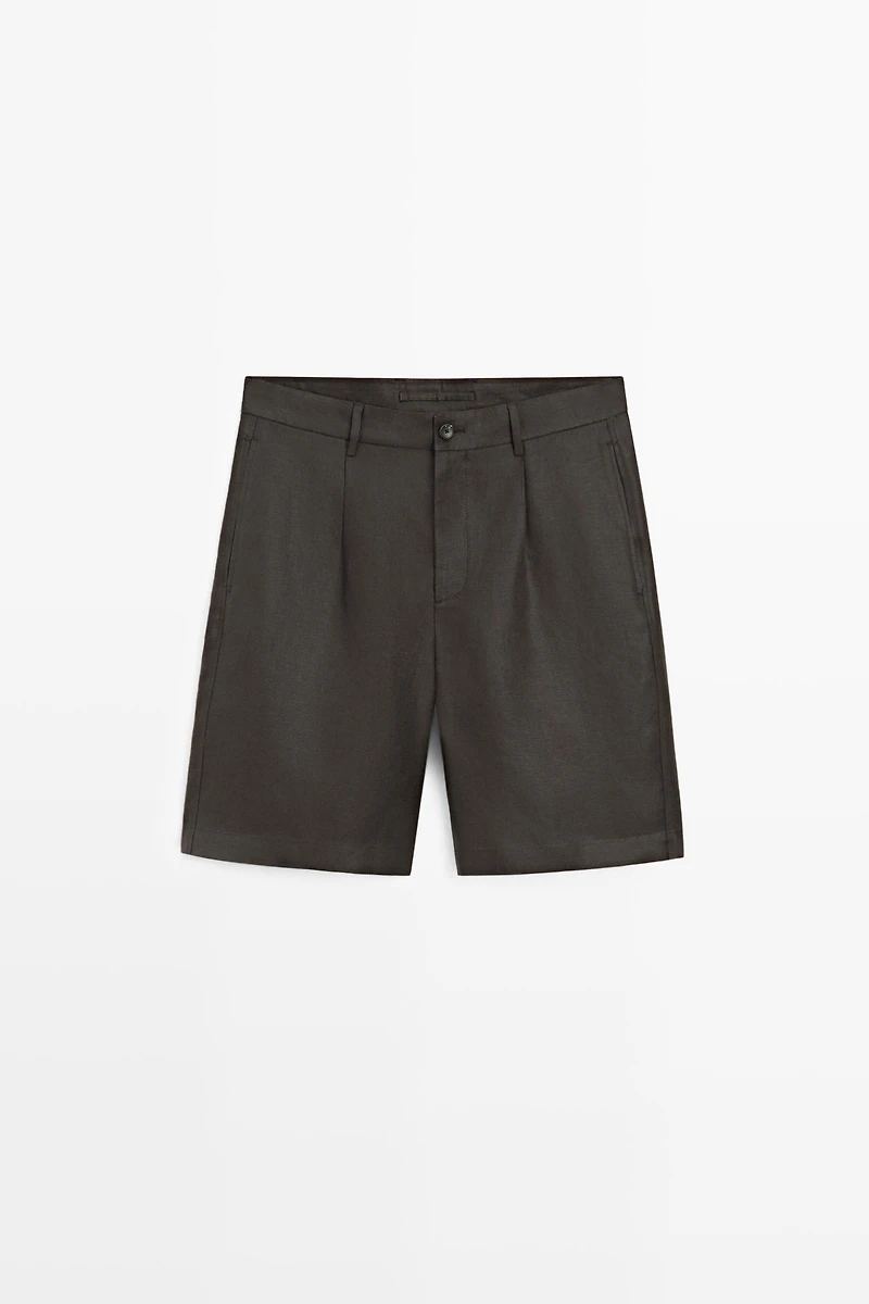 Linen Bermuda shorts with darts