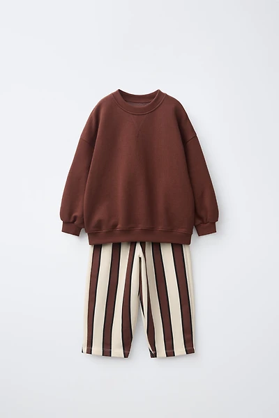 STRIPED SWEATSHIRT AND JOGGER SET