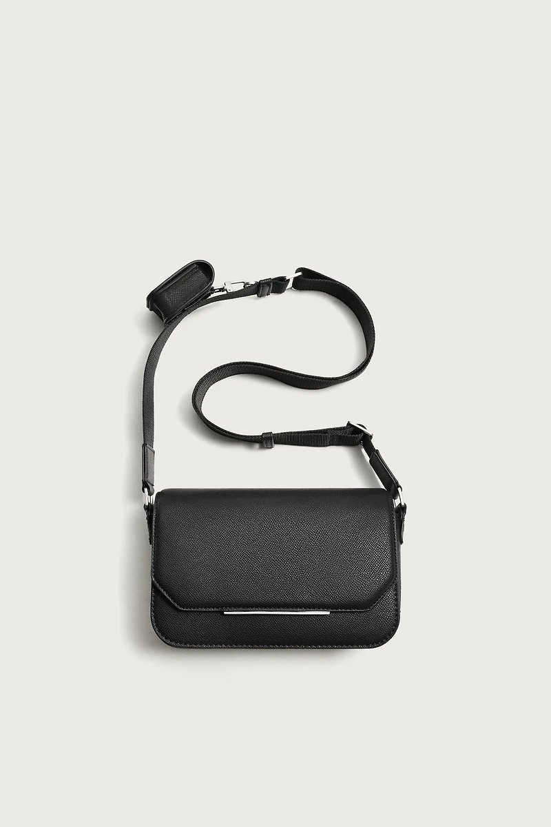 TEXTURED CROSSBODY BAG
