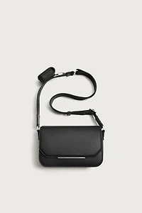 TEXTURED CROSSBODY BAG