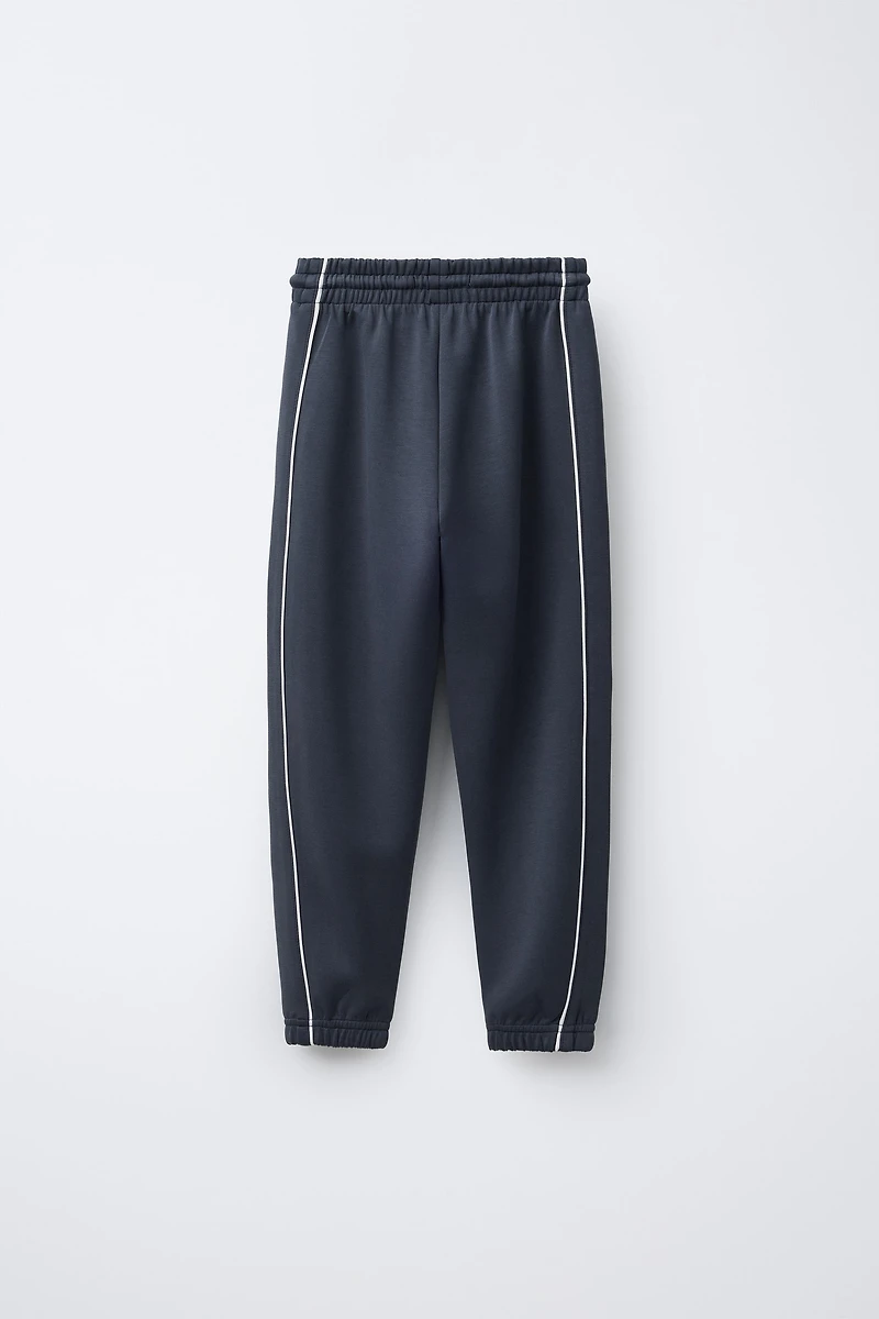PANTALON DE JOGGING LISERÉS CONTRASTE