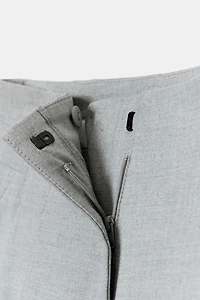 PLEATED LONG SHORTS