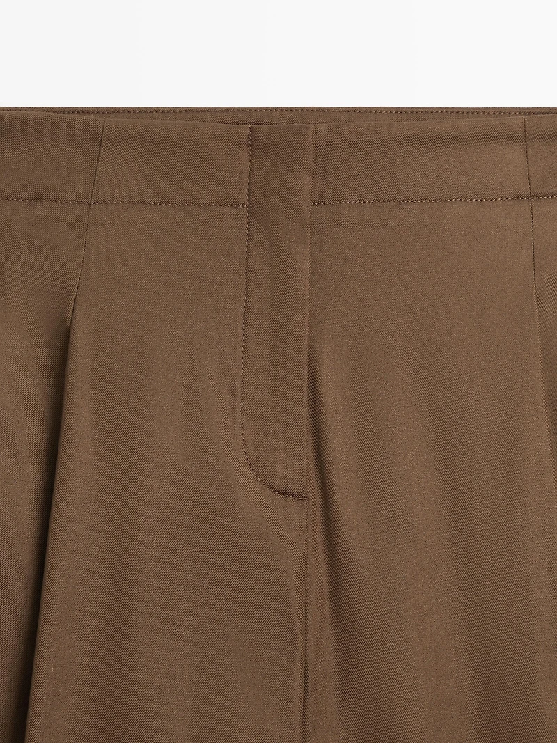 High-waist wide-leg trousers