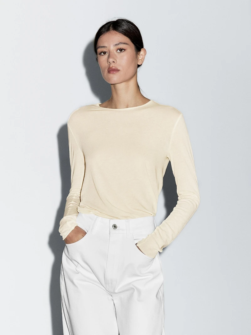 Lightweight long sleeve T-shirt