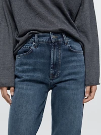 Mid-rise straight-leg jeans