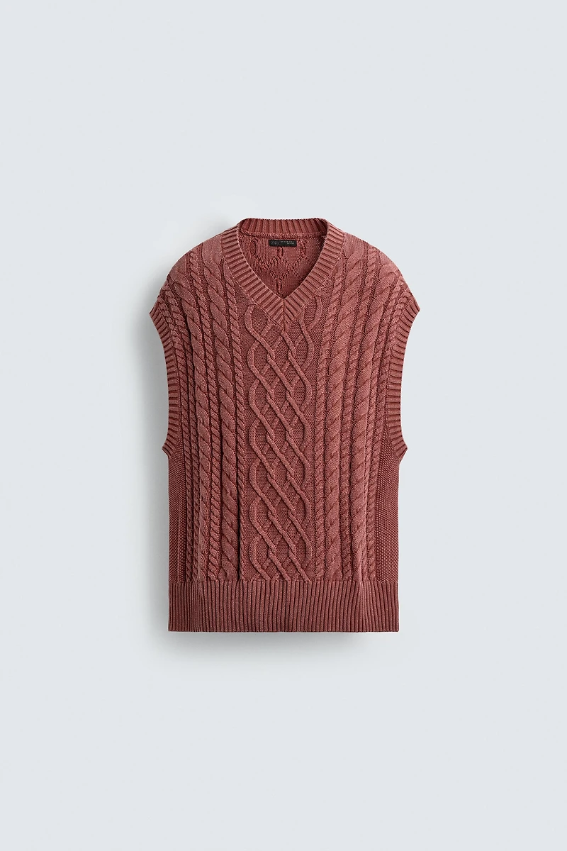 GILET EN MAILLE STRUCTURE TRESSÉE