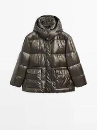 Short water-repellent shiny down jacket