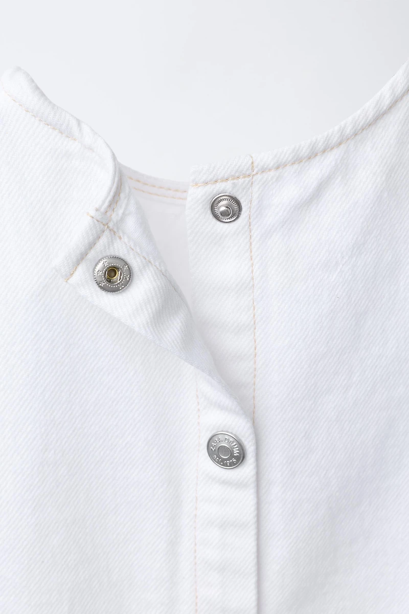 TOP EN DENIM À VOLANTS