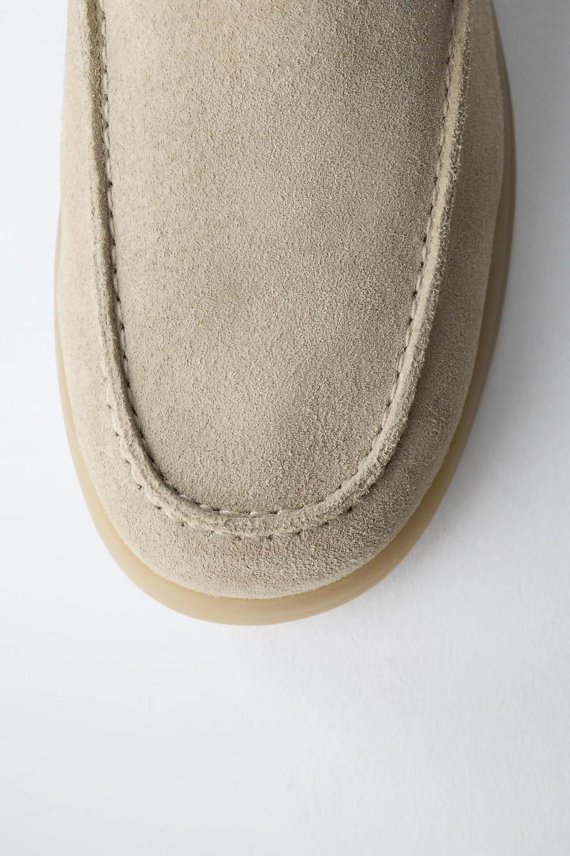 LEATHER BOAT ANKLE BOOTS