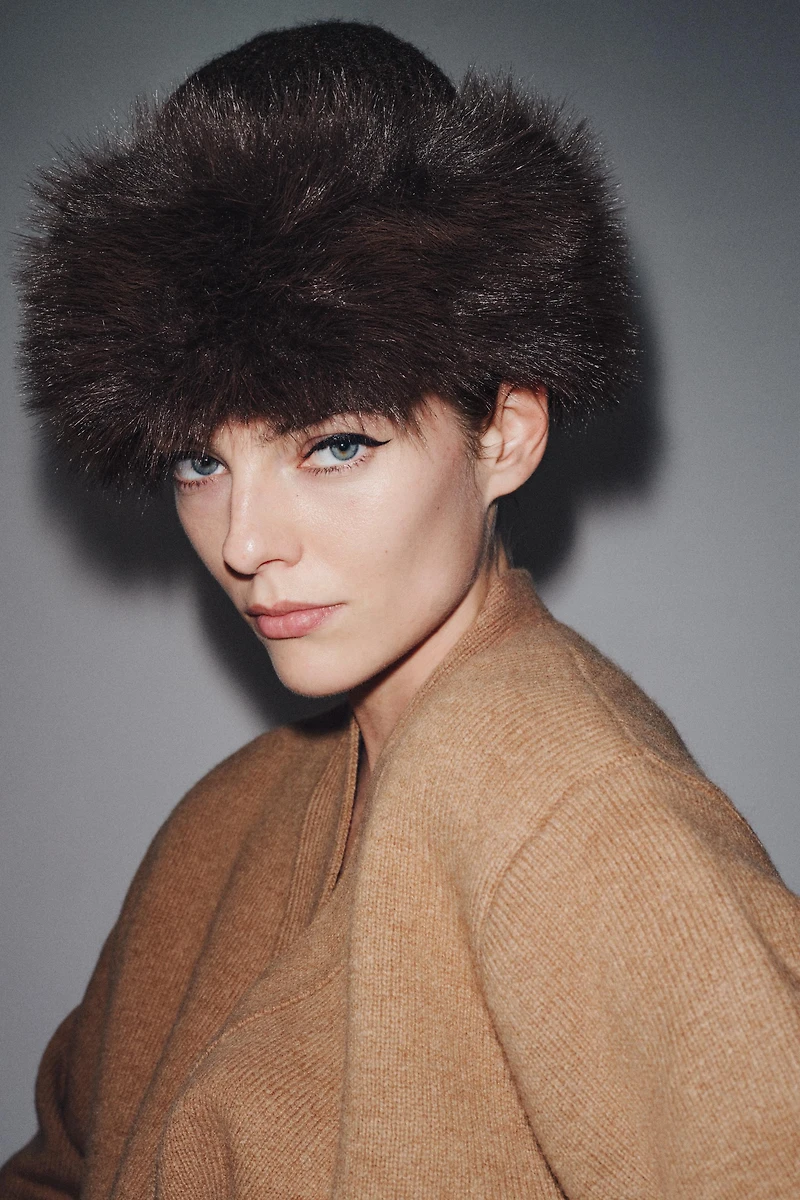 FAUX FUR KNIT BEANIE