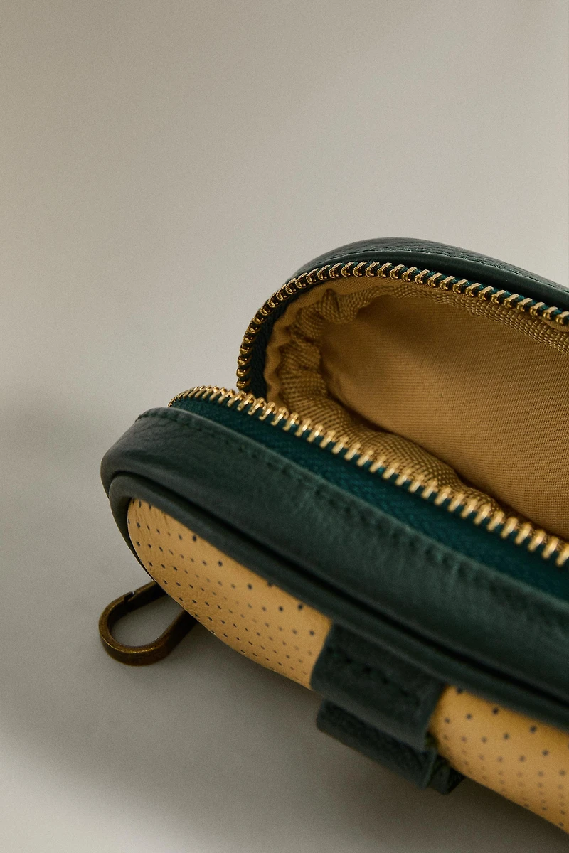 ÉTUI POUR BALLES ET TEES DE GOLF