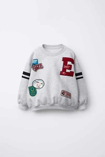 PATCH SWEATSHIRT
