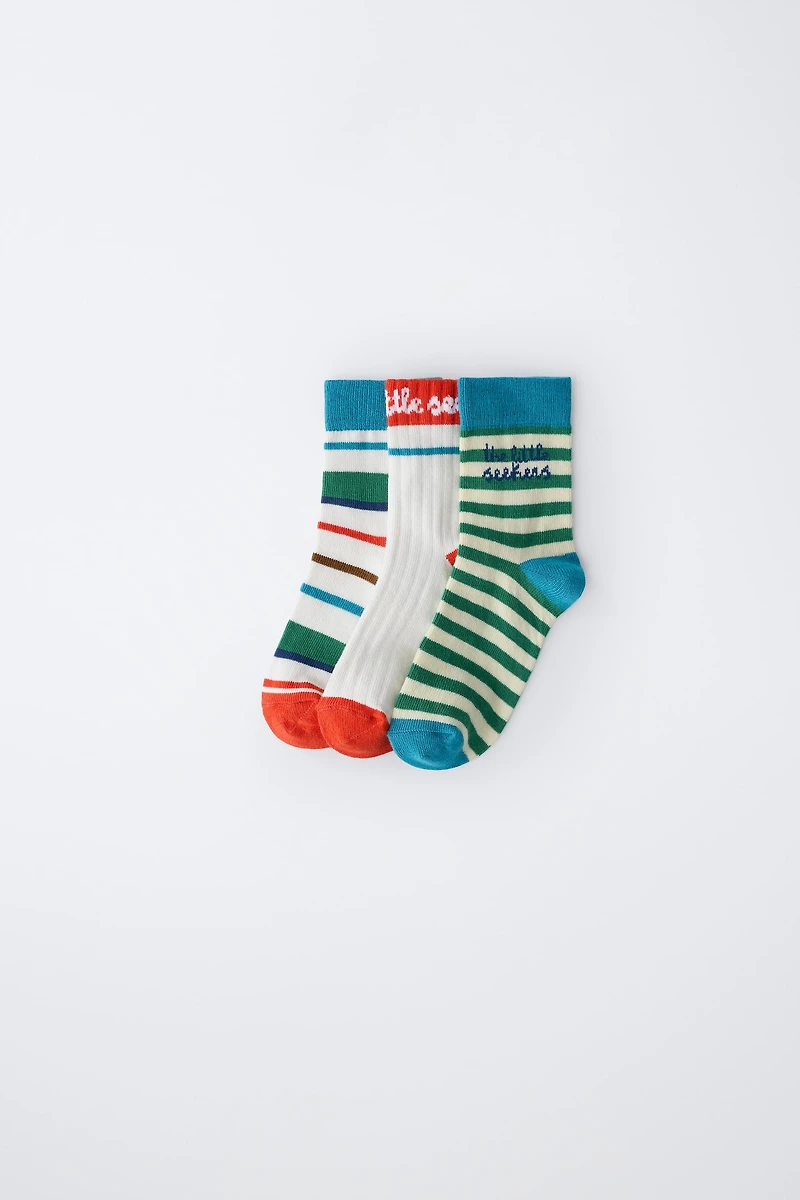 THREE-PACK OF LONG STRIPED SOCKS ISABELLE VANDEPLASSCHE ©