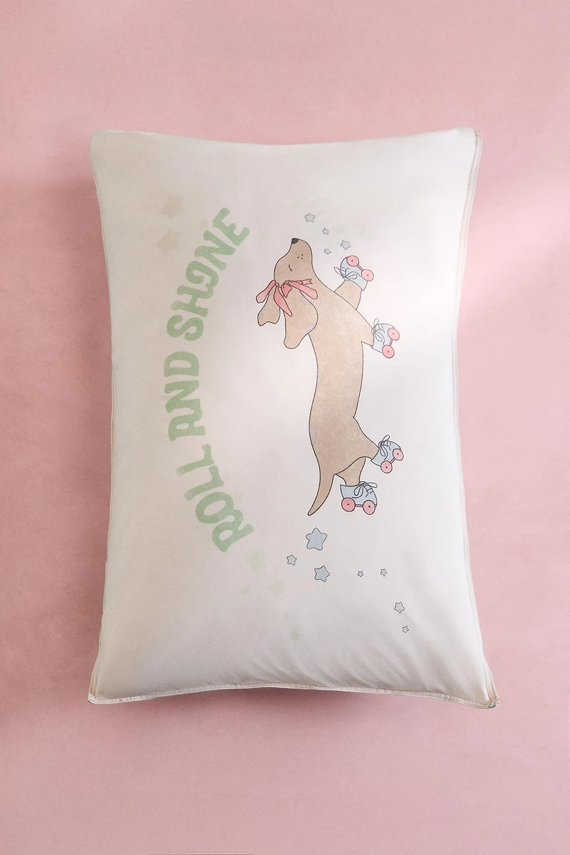 CHILDREN'S SKATING DOG PILLOWCASE