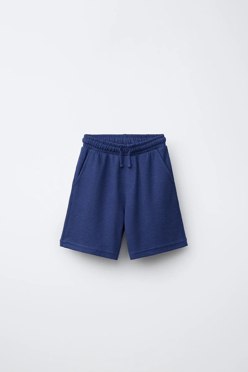 WAFFLE T-SHIRT AND BERMUDA SET WITH LABEL