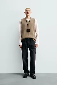 ORIGINS FLECKED KNIT VEST