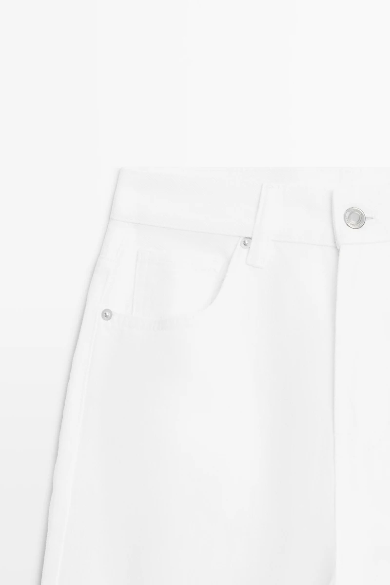 High-waist wide-leg jeans