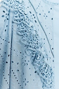 PERFORATED EMBROIDERY SHIRT