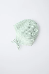KNIT BONNET WITH PEARL STITCH