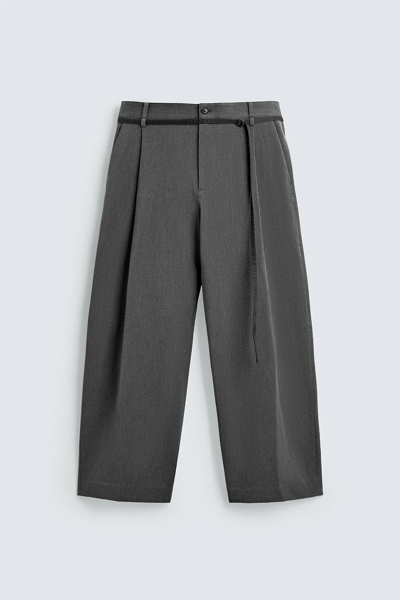 BALLOON PLEATED BELTED PANTS