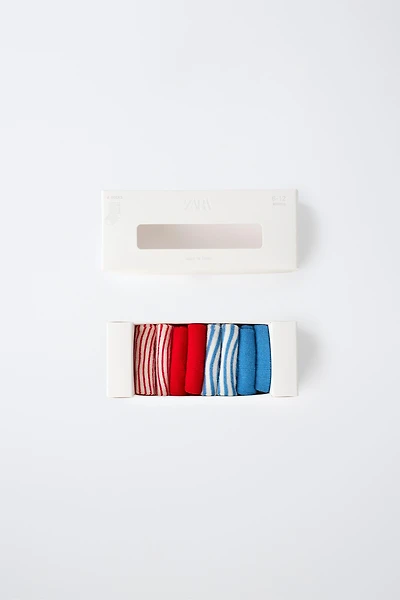 Set of 4 Colorful Socks Gift Box