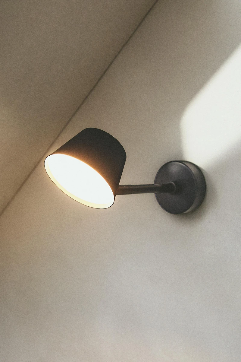 LAMP | IRON WALL SCONCE
