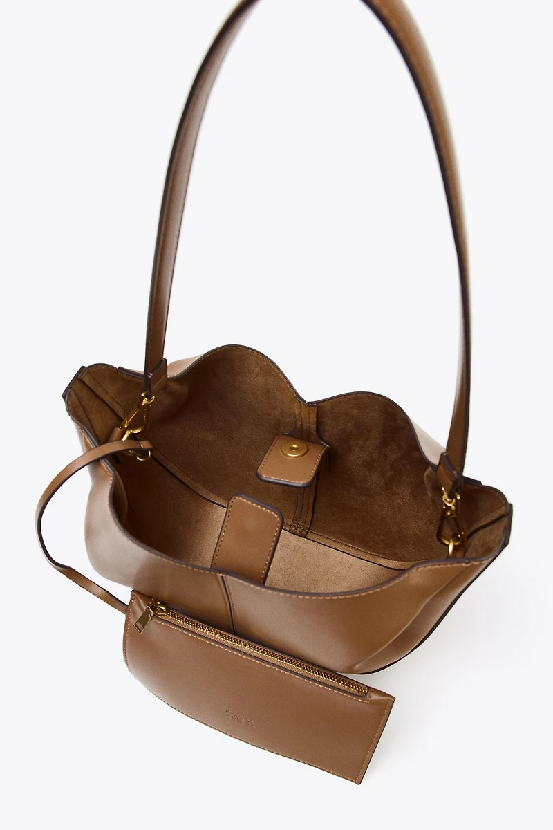 GATHERED SHOPPER