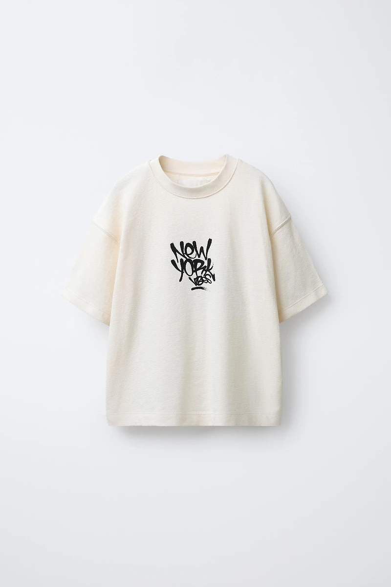 TEXTURED GRAFFITI PRINT T-SHIRT