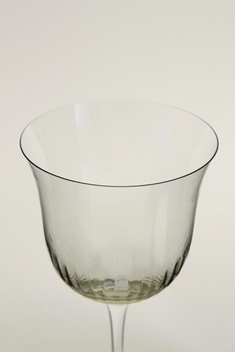 TRANSPARENT GLASS