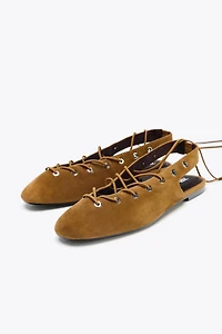 CHAUSSURES OUVERTES À L'ARRIÈRE NOUER EN DAIM