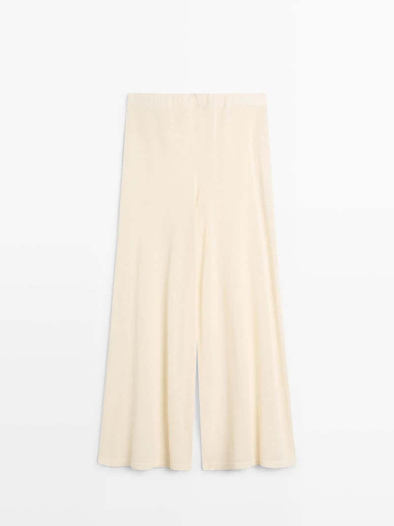 Total look wide-leg flowing trousers