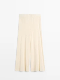 Total look wide-leg flowing trousers