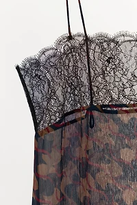 100% VISCOSE PRINTED LACE TOP