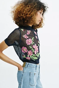 TOP EN MAILLE À FLEURS BRODÉES