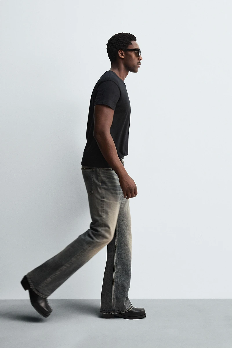 WIDE FLARE FIT JEANS