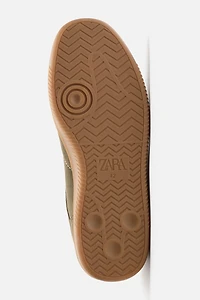 LEATHER CONTRAST SOLE SNEAKERS