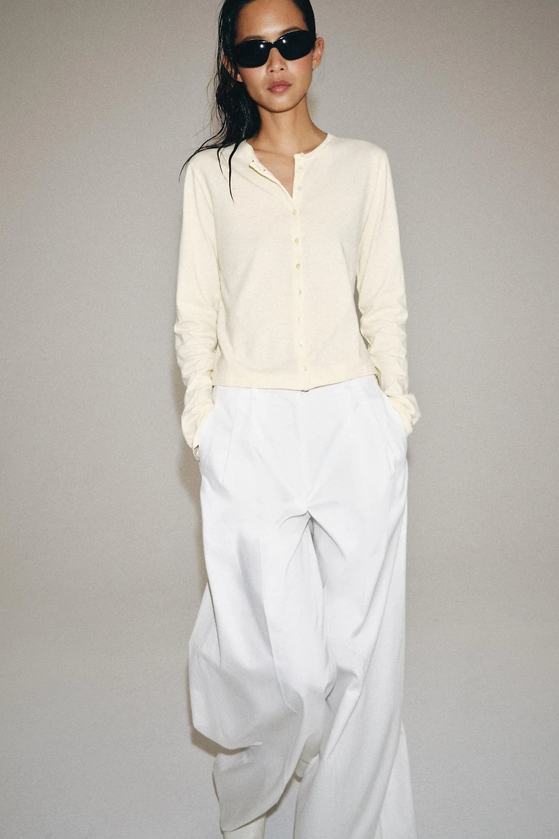 100% COTTON BUTTON T-SHIRT