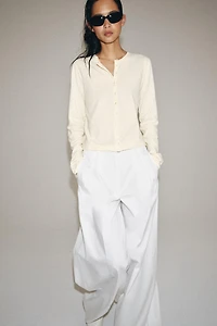 100% COTTON BUTTON T-SHIRT