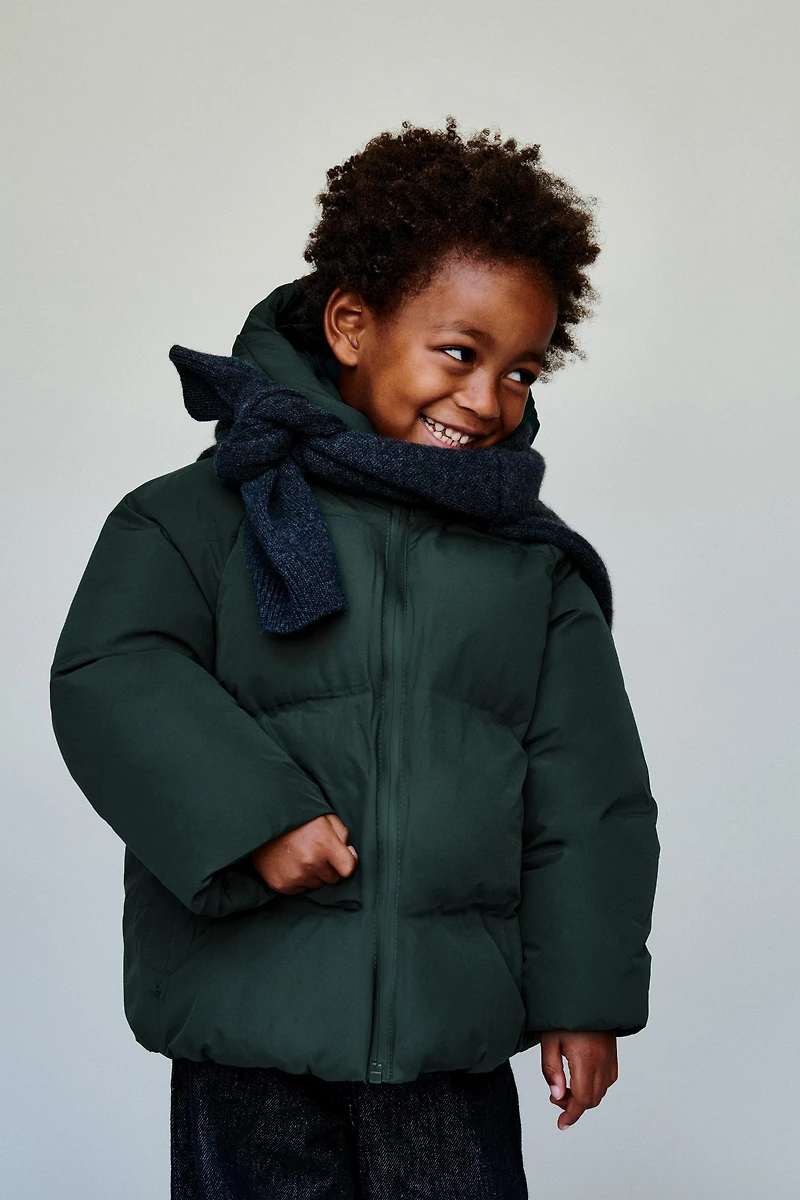 MANTEAU REMBOURRÉ À CAPUCHE DÉPERLANT