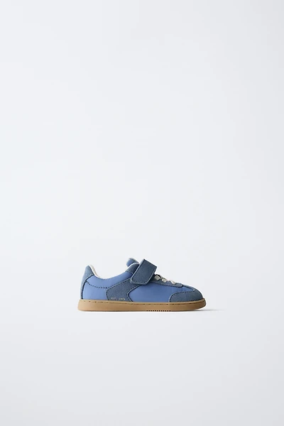 RETRO BAREFOOT SNEAKERS