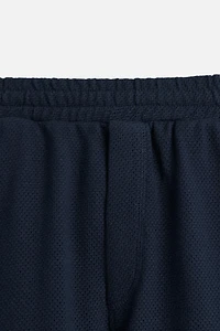 TEXTURED RELAXED FIT SHORTS