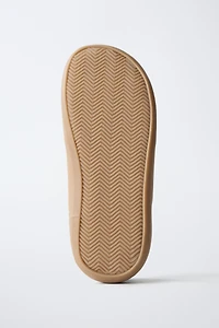 BAREFOOT SNEAKERS