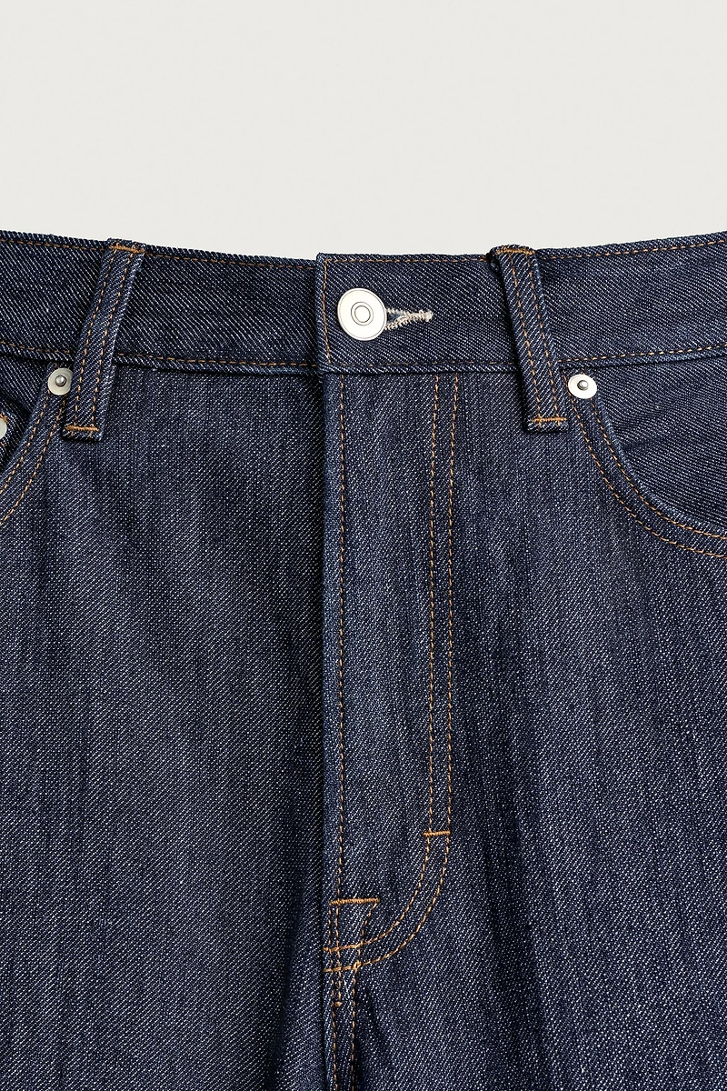 CONTRAST TURN-UP STRAIGHT FIT JEANS