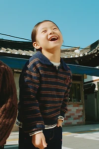 STRIPED CROCHET BEAR KNIT JUMPER