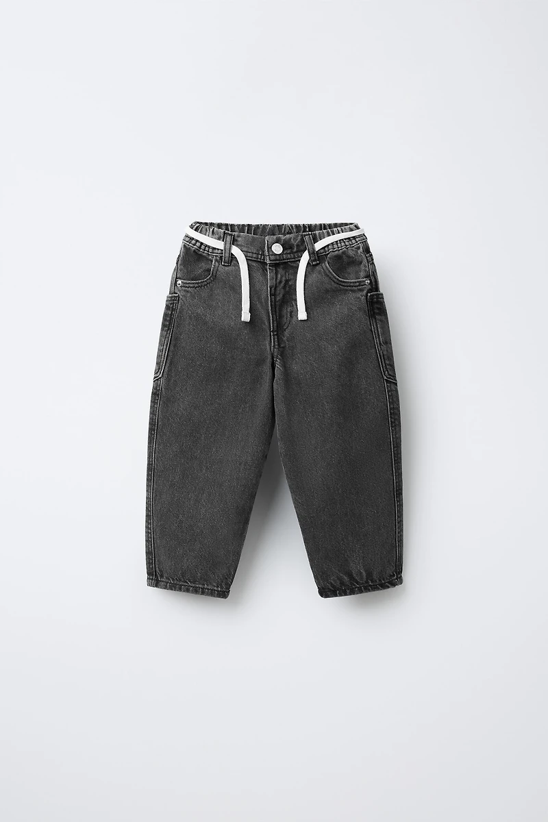 BAGGY JEANS WITH BELT
