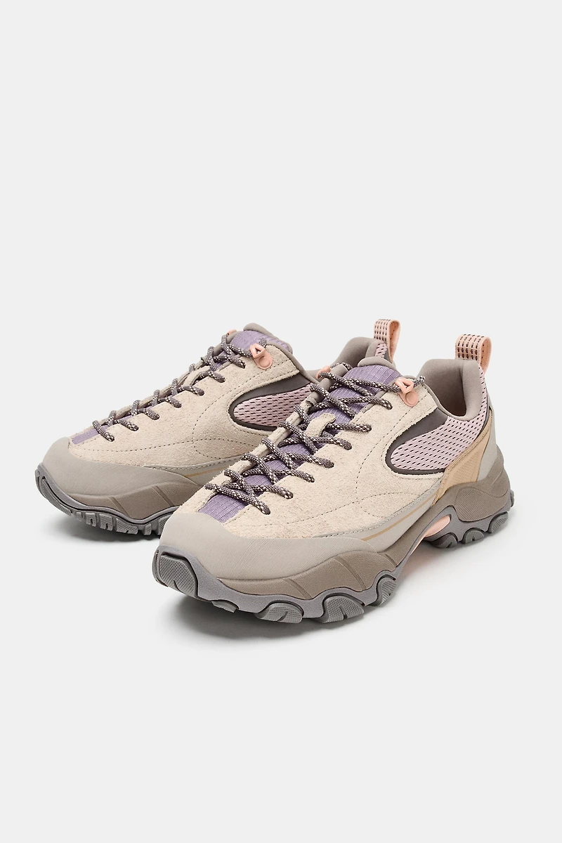 CHAUSSURE DE SPORT ÉLASTIQUES