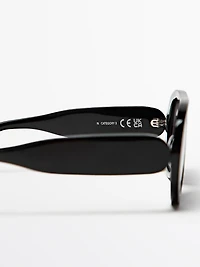 Oval sunglasses