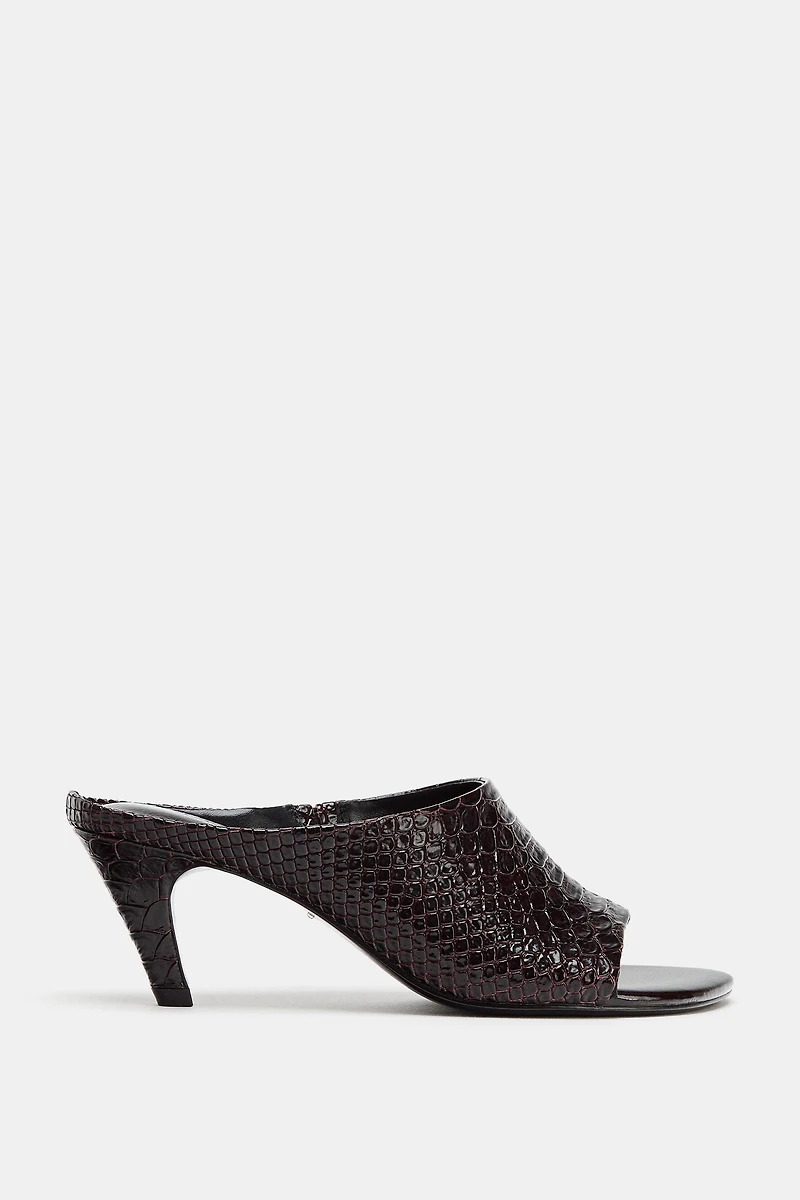 SANDALES EN CUIR MULES ÉDITION LIMITÉE